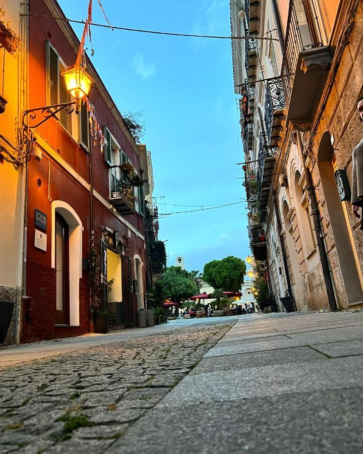 Апартаменты La Casa Di Ale Nel Centro Storico Di Кальяри Экстерьер фото
